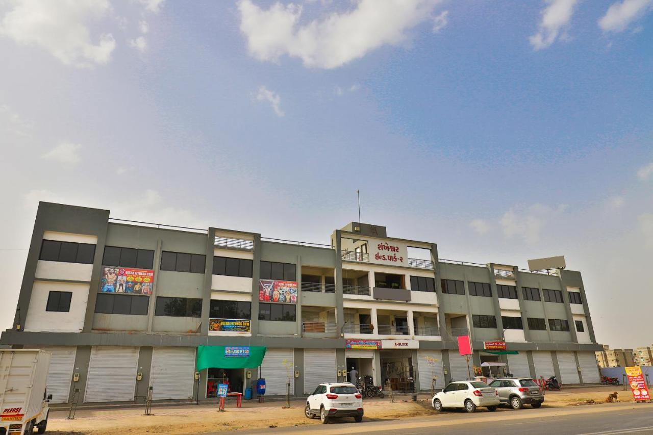 Oyo-15417红玫瑰酒店 Watuwa 外观 照片
